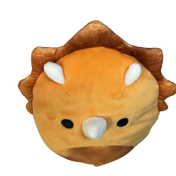 Lyan 8" Squishmallow - Picture 4 of 12